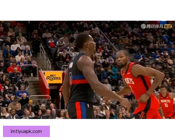 杜兰特砍下27分带队狂胜尼克斯队友激情庆祝全场沸腾
